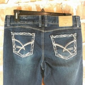 AMETHYST WOMEN'S JEANS SIZE 7